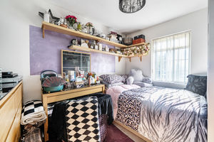 Bedroom- click for photo gallery